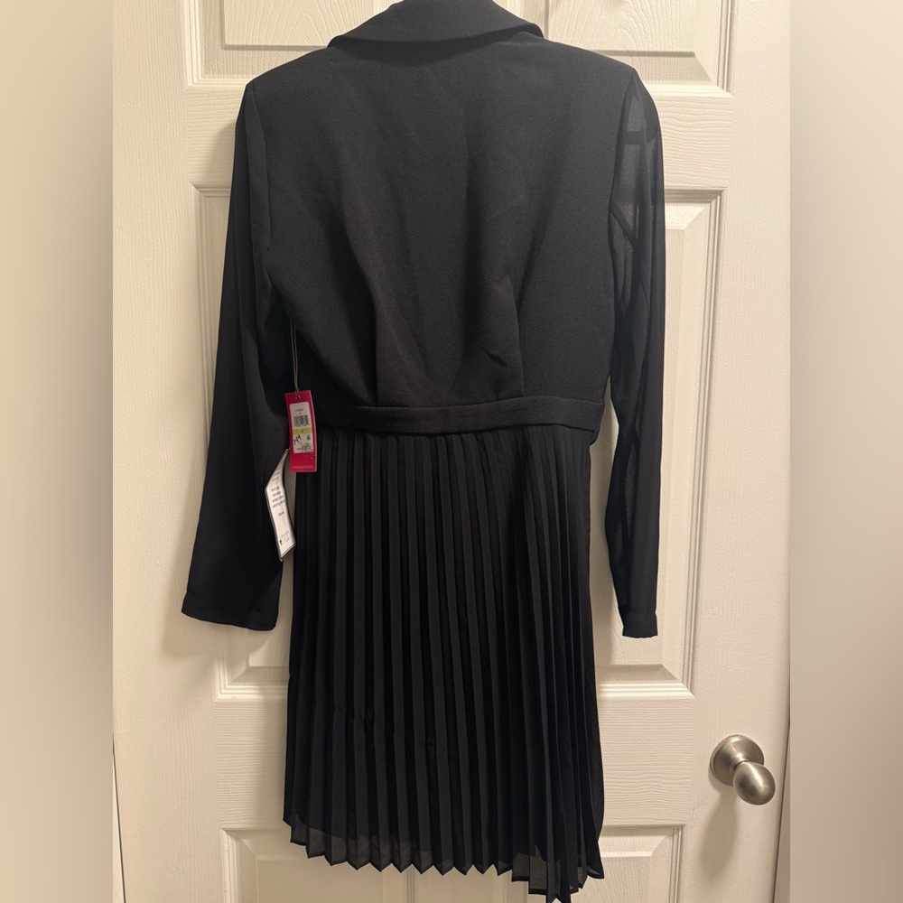 Vince Camuto - Mixed Media Jacket Dress - NWT - Size 4 - Picture 8 of 8